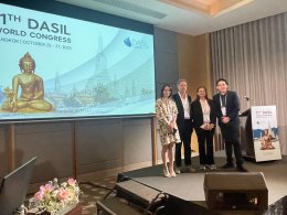 ผศ.นพ. ศุภะรุจ เลื่องอรุณ (หมอรุจ) ได้รับรางวัล DASIL Outstanding Award และ ได้รับเกียรติรับเชิญเป็นวิทยากร ในการประชุมแพทย์ผิวหนังระดับนานาชาติ DASIL 2023 Bangkok (Dermatology, Aesthetics, and Surgery International League)