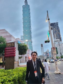 หมอรุจเป็นวิทยากรบรรยายการ รักษาผมร่วงผมบาง การใช้เลเซอร์ และ โปรแกรมexosomes AMWC ASIA 2025 ครับ AESTHETIC & ANTI-AGING MEDICINE WORLD CONGRESS ASIA AMWC TAIPEI 2025