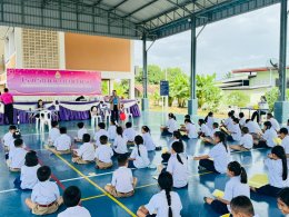  โรงพยาบาลส่งเสริมสุขภาพนาป่ามาให้บริการตรวจสุขภาพนักเรียน