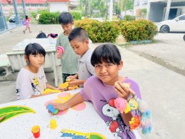 ขอขอบพระคุณ คุณ กานต์สินี ตระการรุ่งโรจน์