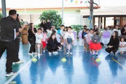 ภาพบรรยากาศการแสดง การเล่นเกมของเด็กๆ "วันเด็ก 69"