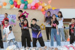 ภาพบรรยากาศการแสดงของเด็ก ๆ "วันเด็ก 69" 