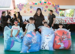 ภาพบรรยากาศการจับฉลากของขวัญ ของรางวัล "วันเด็ก 69"