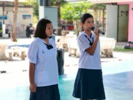  ขอขอบคุณ...ป้าหนิง ที่มาเลี้ยงอาหาร ขนม น้ำ และไอศกรีม