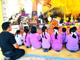ถวายเทียนพรรษา ณ วัดสังกะสี และ วัดสุขใจดี (วัดชากสมอ)