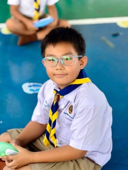 เทศบาลตำบลนาป่า มอบแว่นสายตาให้นักเรียนนาป่ามโนรถ