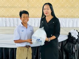  มอบหมวกกันน็อก ตามโครงการ DENSO&AMATA Together for Safe Road