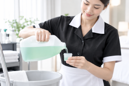 ลดต้นทุนงานทำความสะอาดด้วย "สัดส่วนการผสมน้ำยา" ให้คุ้มค่าที่สุดสำหรับธุรกิจคุณ