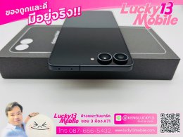 Samsung Galaxy Z Flip8 12GB 256GB สี Graphite สภาพสวยกริ๊บ 99.99% ครบยกกล่อง เพียง 29,900 บาท