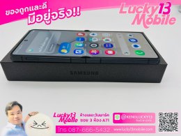 Samsung Galaxy Z Flip8 12GB 256GB สี Graphite สภาพสวยกริ๊บ 99.99% ครบยกกล่อง เพียง 29,900 บาท
