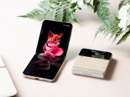 Samsung Smartphone Galaxy Z Flip 3 (5G) โทรศัพท์มือถือฝาพับสุดล้ำ จอใหญ่…แต่เครื่องเล็ก พับเก็บได้สบายกระเป๋า อัปเกรดจอ 120Hz ทนน้ำ IPX8