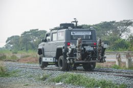 HI-RAIL VEHICLE