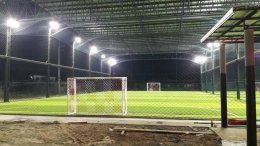 หลังคาสนามฟุตบอล   บ้านเก่าชลบุรี