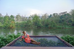 Grand Tent by river เต้นท์กระโจม-ช่อม่วง