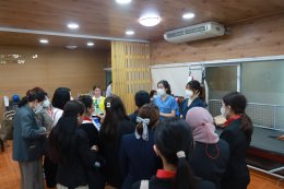 คณะจากสถาบันการพยาบาลศรีสวรินทิรา สภากาชาดไทย สาขาการพยาบาลผู้ป่วยแบบประคับประคอง เพื่อแลกเปลี่ยนเรียนรู้ ด้านการบริการดูแลผู้ป่วยแบบประคับประคองและระยะท้าย