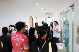 คณะจากสถาบันการพยาบาลศรีสวรินทิรา สภากาชาดไทย สาขาการพยาบาลผู้ป่วยแบบประคับประคอง เพื่อแลกเปลี่ยนเรียนรู้ ด้านการบริการดูแลผู้ป่วยแบบประคับประคองและระยะท้าย