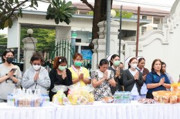 พิธีทำบุญตักบาตร ถวายพระราชกุศล เนื่องในวันสวรรคต ครบ ๕o วัน แด่สมเด็จพระนางเจ้าสิริกิติ์ พระบรมราชินีนาถ  พระบรมราชชนนีพันปีหลวง