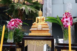 พิธีทำบุญตักบาตร ถวายพระราชกุศล เนื่องในวันสวรรคต ครบ ๕o วัน แด่สมเด็จพระนางเจ้าสิริกิติ์ พระบรมราชินีนาถ  พระบรมราชชนนีพันปีหลวง