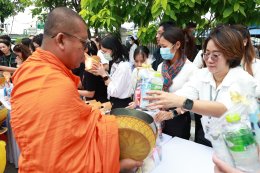 พิธีทำบุญตักบาตร ถวายพระราชกุศล เนื่องในวันสวรรคต ครบ ๕o วัน แด่สมเด็จพระนางเจ้าสิริกิติ์ พระบรมราชินีนาถ  พระบรมราชชนนีพันปีหลวง