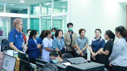 ต้อนรับคณะศึกษาดูงานจากโรงพยาบาลวิชัยเวช อินเตอร์เนชั่นแนล หนองแขม และโรงพยาบาลวิชัยเวช แยกไฟฉาย เข้าเยี่ยมชม ศูนย์สนับสนุนบริการสุขภาพเวชศาสตร์เขตเมือง