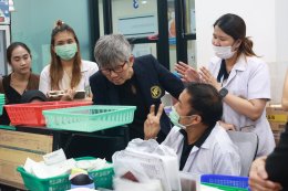 ต้อนรับ ภญ.วิชชุนี พิตรากูล ผู้เยี่ยมสำรวจ จากสมาคมเภสัชกรรมโรงพยาบาล (ประเทศไทย)