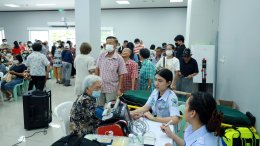  โรงพยาบาลราชพิพัฒน์ ร่วมกับ สปสช. จัดกิจกรรม "มหกรรมวัคซีนไข้หวัดใหญ่" มอบสิทธิพิเศษสำหรับประชาชนกลุ่มเสี่ยง