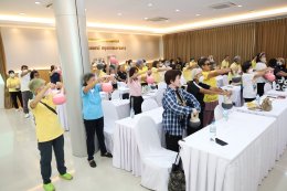 จัดโครงการอบรมเชิงปฏิบัติการ "สูงวัยหัวใจฟิต" ให้แก่สมาชิกชมรมผู้สูงอายุ