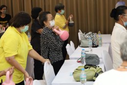 จัดโครงการอบรมเชิงปฏิบัติการ "สูงวัยหัวใจฟิต" ให้แก่สมาชิกชมรมผู้สูงอายุ