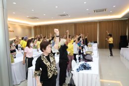 จัดโครงการอบรมเชิงปฏิบัติการ "สูงวัยหัวใจฟิต" ให้แก่สมาชิกชมรมผู้สูงอายุ