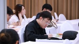 จัดการประชุมวิชาการ "Overview HIV Lunch Symposium"