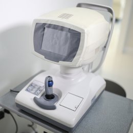 ทำไมร้านแว่นจำนวนมากเลือกคอมวัดสายตาจาก Grandlondon Optical