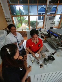 รีวิวติดตั้งเครื่องชงกาแฟ Nuova Simonelli : Appia Life compact V2G 