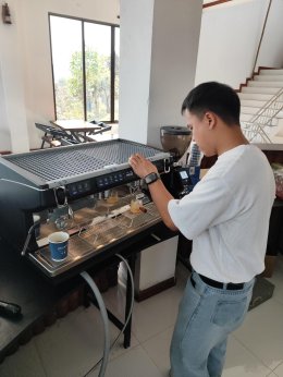 รีวิวติดตั้งเครื่องชงกาแฟ Nuova Simonelli Appia Life XT 2G สีดำ ได้ครบเซ็ตพร้อมเปิดร้าน