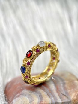 แหวนนพเก้า 18K ความงามที่สืบต่อจากวันวาน