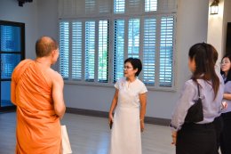 สว่างไสวด้วยหลอดไฟโตชิบา เพื่อธรรมะและการปฏิบัติธรรม