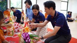 53 Years of Toshiba Lighting A Light of Trust, Shining with the Thai People for 53 Years.