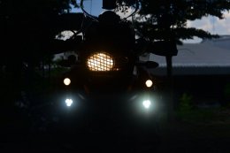 Response from Customer ... ขอบคุณลุงกบที่ส่งรูปไฟ Darla ติดตั้งกับ R1200GS Oil Cooled กลับมาให้ชมครับ