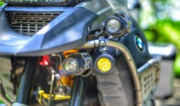 Response from Customer ... ขอบคุณลุงกบที่ส่งรูปไฟ Darla ติดตั้งกับ R1200GS Oil Cooled กลับมาให้ชมครับ