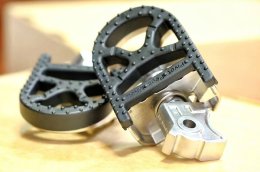 ทำไมต้องใช้พักเท้า Pivot Pegs