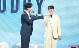 ‘เธอมันเริ่ด’! บัดดี้ตัวตึง 'มินฮยอก&จองชิน' ยกระดับบอยซ์ไทยเหนือไปกว่า MANITO พร้อมเสิร์ฟความฟินเรียกเสียงฮาให้หายคิดถึงใน 2023 KANG MIN HYUK x LEE JUNG SHIN FROM CNBLUE ‘THE BUDDY’ FAN MEETING IN BANGKOK