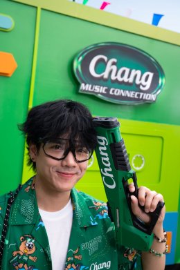 สงกรานต์นี้! "น้ำแร่ธรรมชาติตราช้าง" ผู้นำความสนุกช่วงสงกรานต์ จับมือสตรีทแฟชั่น "Carnival" ชวนทุกแก๊งเพื่อนรวมพลสาดสนุก กับแคมเปญ "เพื่อน...สาดสนุก สนุกสาด...สาด"