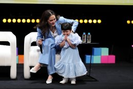 'ชมพู่ อารยา' แท็กทีม 'น้องแอบิเกล' ชวนแม่ๆ เตรียมพร้อมลูกเจนอัลฟา! พาเจาะลึก 'EF' ทักษะสมองที่โลกอนาคตต้องการไปกับคุณหมอ ภายในงาน Alpha Skills Summit 2025