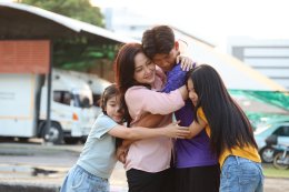 'กวาง-น้ำผึ้ง-ฮันนี่-ติ๊ก กลิ่นสี' แท็กทีมรับเชิญ  เติมเต็มความอบอุ่น-ดราม่า-คอมเมดี้ ครบรส!! ใน "เดอะโค้ช รถขนฝัน" 