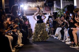 เซ็นทรัลเวิลด์ จับมือ ลูกเกด-เมทินี จัดงาน "Muse by Metinee x centralwOrld Showcase" พร้อมแท็กทีม แอนโทเนีย, รัศมีแข, มะตูม และโมเดล 150 ชีวิต เดินบนรันเวย์ยาว 80 ม. ตอกย้ำความสำเร็จส่งท้ายแคมเปญ centralwOrld fashion citizens