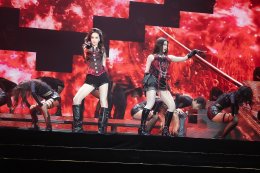 โมเมนต์รักล้นฮอลล์! "จินนี่-เจน่า" เสิร์ฟแฟนคอนคู่ครั้งแรก โชว์ครบรสพร้อมแขกรับเชิญคุณภาพ ในงาน "GINNYJAYNA [HEART TO HEART] FANCON"