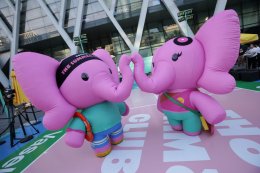 เซ็นทรัลเวิลด์ เปิดแคมเปญ "The Summer Club 2026" ชวน 'จิมมี่-ซี' ดวล Pickleball แมทช์สุดมันส์ใจกลางเมือง พร้อมแฟชั่นโชว์สุดชิค "Rhythm & Runway"