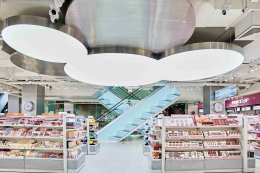 'แม่ชม' ควง 'น้องแอบิเกล' แท็กทีม 'พีพี กฤษฏ์' ฉลอง 20 ปี "EVEANDBOY" พร้อมขนทัพคนดังเปิดแฟล็กชิฟสโตร์ใจกลางสยามสแควร์