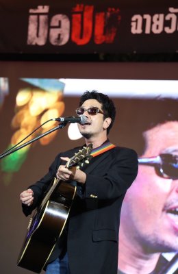 "มือปืน" จัดรอบปฐมทัศน์ ยิ่งใหญ่ เนรมิตงานวัดกลางรัชโยธิน พร้อมลั่นไกสาดกระสุน!!! 27 พฤศจิกายนนี้ 