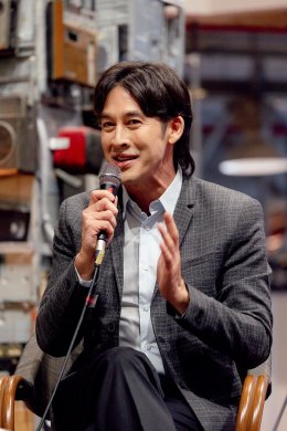 "จังหวะรัก ต่างเจน" ตอกย้ำความสำเร็จ ปลุกมนต์เพลง 'สุนทราภรณ์' เชื่อมทุกเจเนอเรชัน จาก Gen Gap สู่ Gen Groove ชวนครอบครัวกลับมานั่งดูจอเดียวกันอีกครั้ง