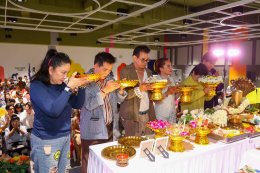 เหล่าคนบันเทิง พร้อมใจร่วมงาน "มหาศิวะราตรี" ที่บิ๊กซี ราชดำริ